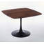 Table de salle à manger carrée pour 4 à 6 personnes, table tulipe de style Mid-Century moderne avec base en métal robuste, plateau de table en panneau de fibres à densité moyenne, table de cuisine et de petit-déjeuner pour petits espaces, appartement, salle à manger