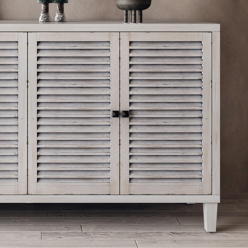 Armoire décorative classique