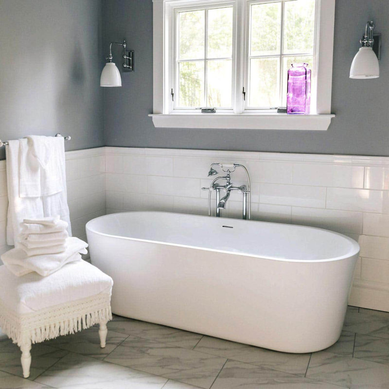 Mia 59'' x 29.63'' Soaking Acrylic Bathtub, Chrome