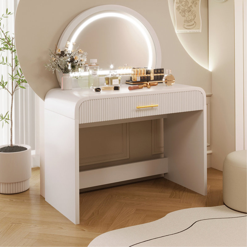 Table de coiffeuse de 39 po en blanc pour la chambre à coucher. Équipée d'un miroir et d'un tiroir à écran tactile. Bords courbés et élégance. De nombreuses options de rangement. Pratique. 20 heures d'assemblage