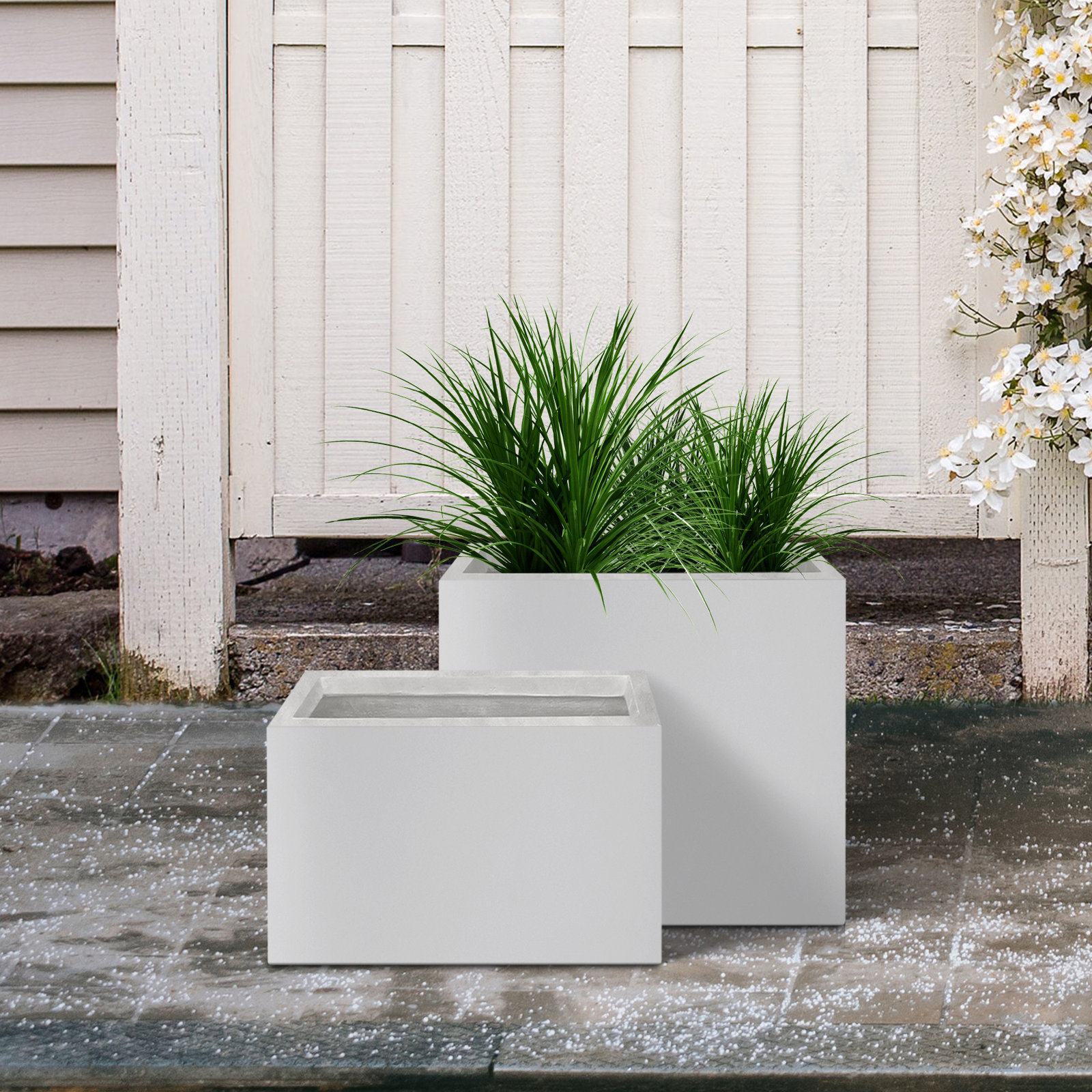 Tali Pot Planter, 23.6" H x 9.8" W x 6.9" D