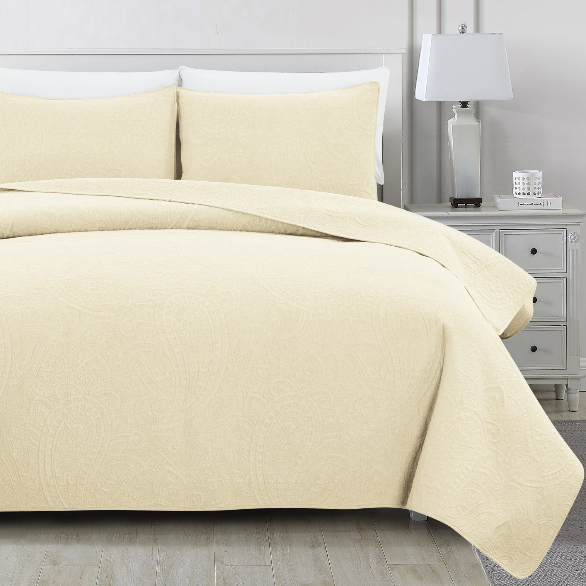 Bristin Cotton Quilt Set, Full/Queen, Ivory