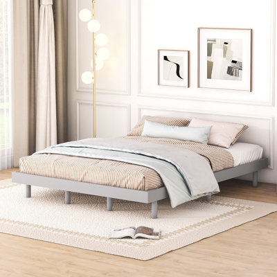 Grand lit gris avec plateforme flottante moderne - Durabilité et stabilité accrues