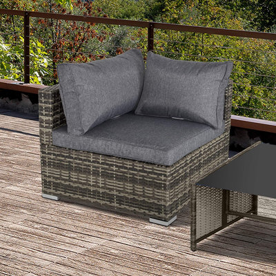 Gennett Wicker Outdoor Lounge Chair
