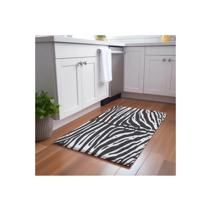 Animal Print Area Rug in White Black, Rectangle 3' x 5'