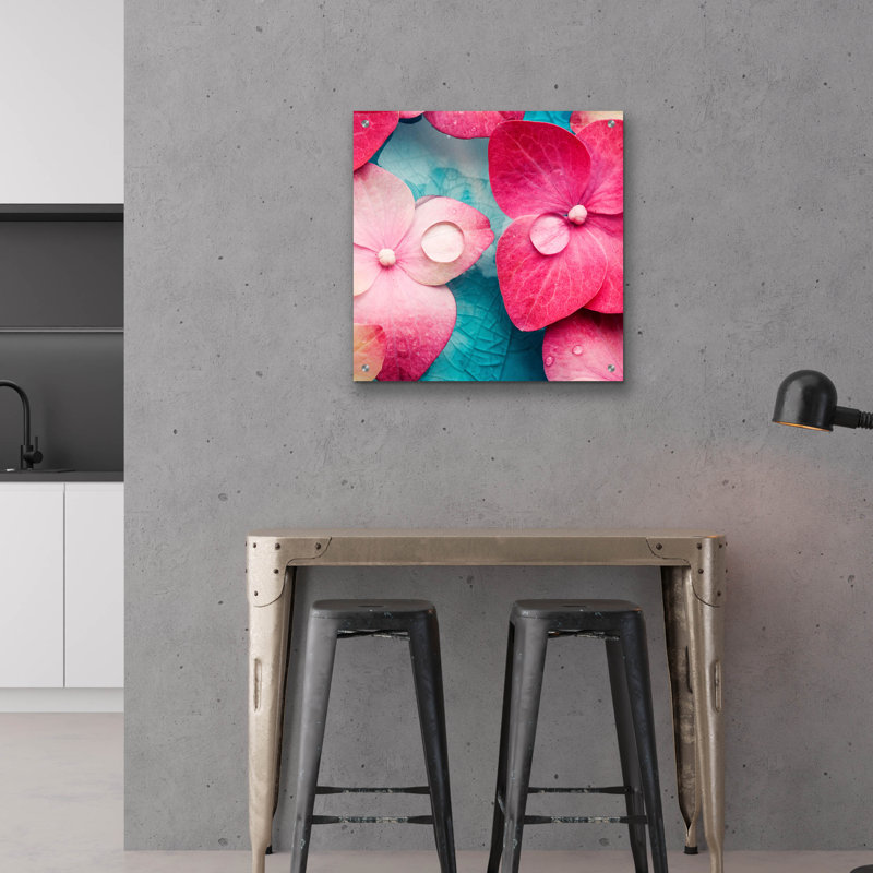 «Pink Flowers 3» par Photoinc Studio, art mural en verre acrylique, H 24 po x l 24 po x P 0,2 po