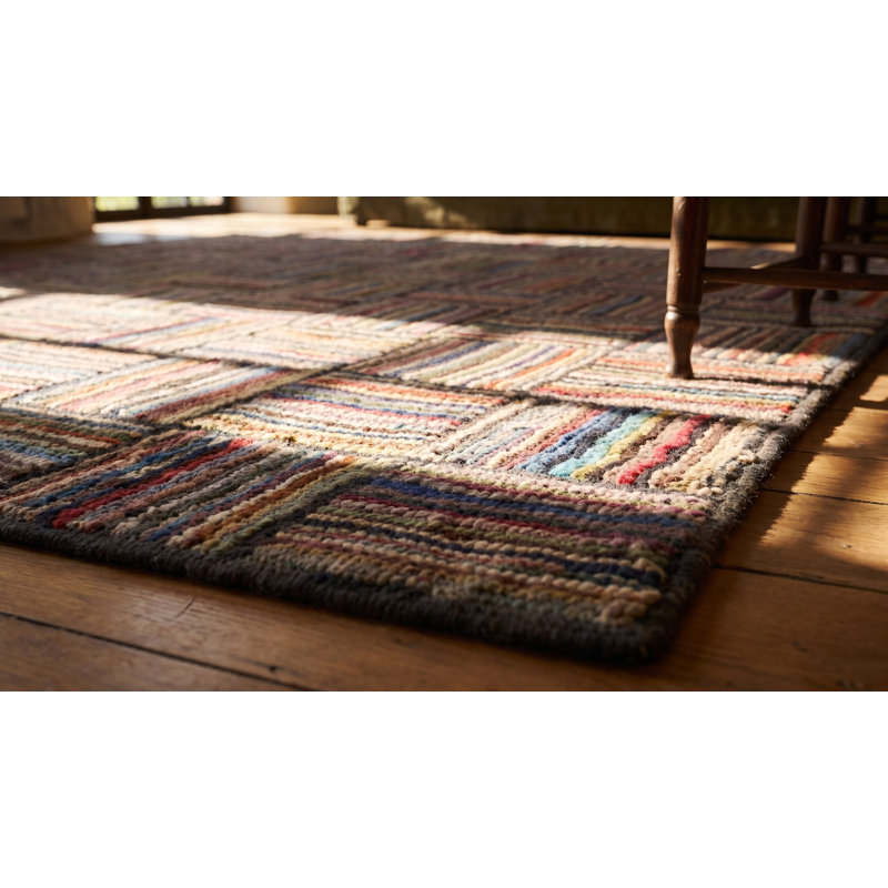 Tapis antique à motif crocheté antique