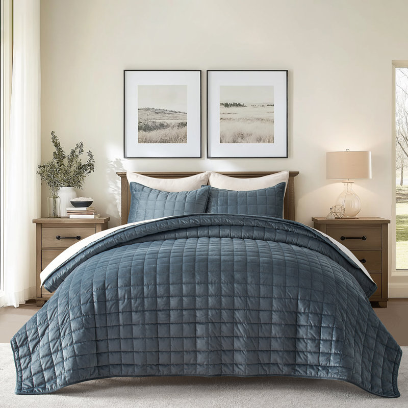 Box Stitch PearlVelvet Quilt set, Queen Quilt + 2 Standard Shams, Stormy Blue