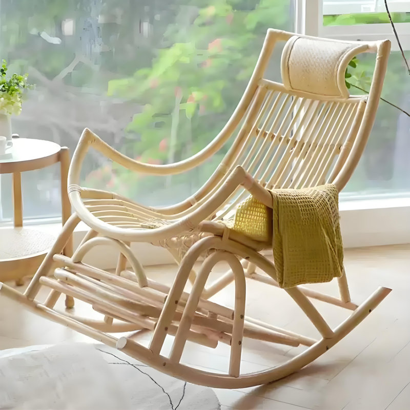 Chaise berçante en rotin naturel naturel