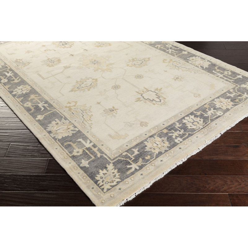 Istanbul Wool Oriental Area Rug in Olive/Beige, Rectangle 9' x 13'