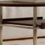 Table basse simple au design rétro