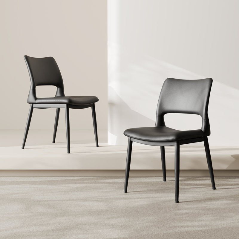 Ensemble de 2 chaises de salle à manger modernes et minimalistes en cuir de polyuréthane noir, dossier confortable, support de pieds en métal, convenant aux restaurants, aux cuisines et aux bureaux.