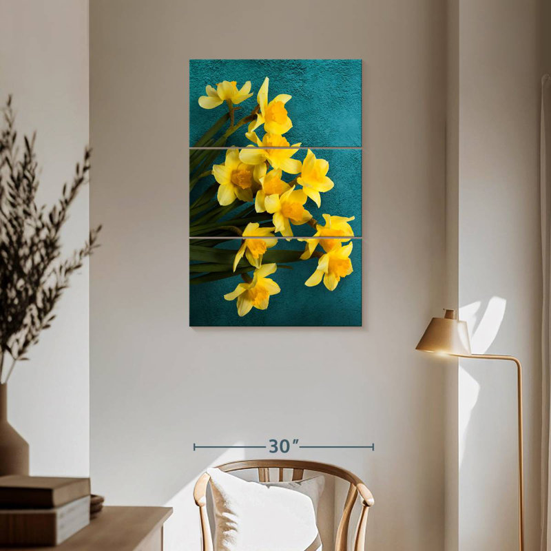 Jonquilles Harnek sur sarcelle, H 57 po x l 36 po