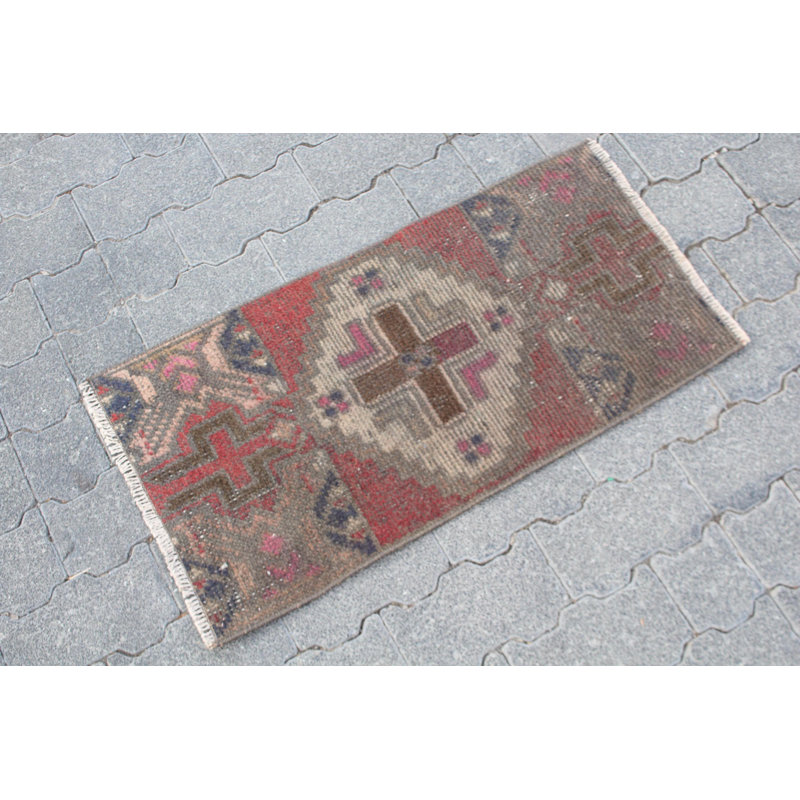 Petit tapis turc vintage en laine Oushak rouge - idéal pour la salle de bain et mignon comme paillasson