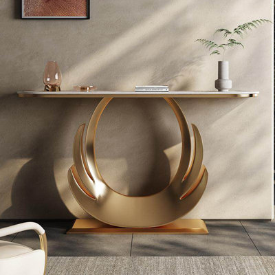 Console de style italien en pierre frittée.