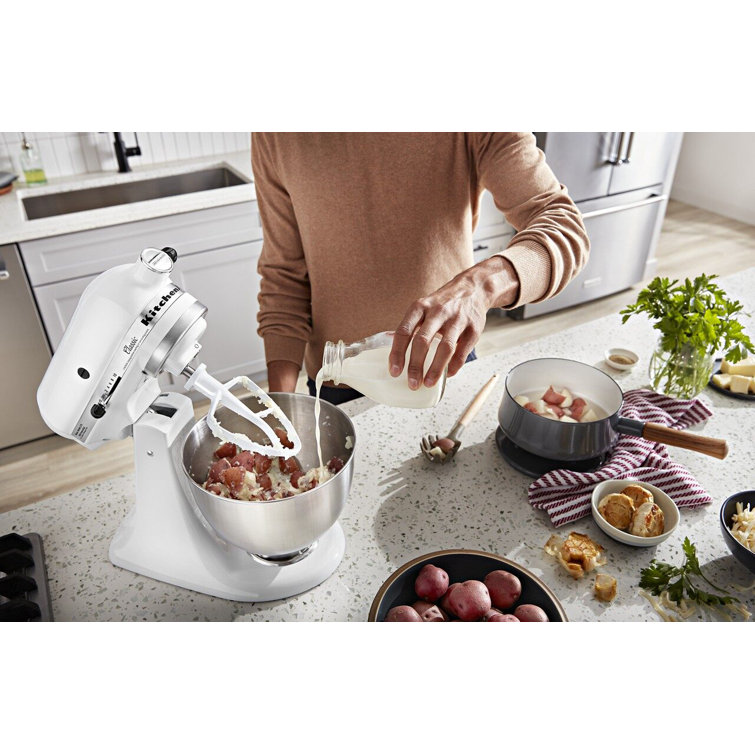 KitchenAid Classic series 4.5-Quart 10-Speed White Stand Mixer in the Stand  Mixers department at