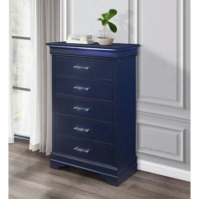 Commode verticale en bois manufacturé avec 5 tiroirs