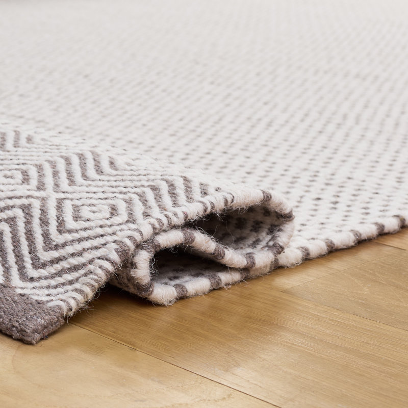 Kilim 855, 60% coton tissé à la main; Tapis 40% laine à motifs géométriques, Rectangulaire 3 pi x 5 pi