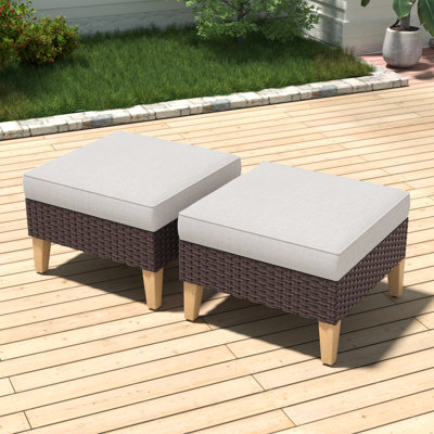 Repose-pieds d'extérieur en osier avec coussin Sunbrella® Tuule