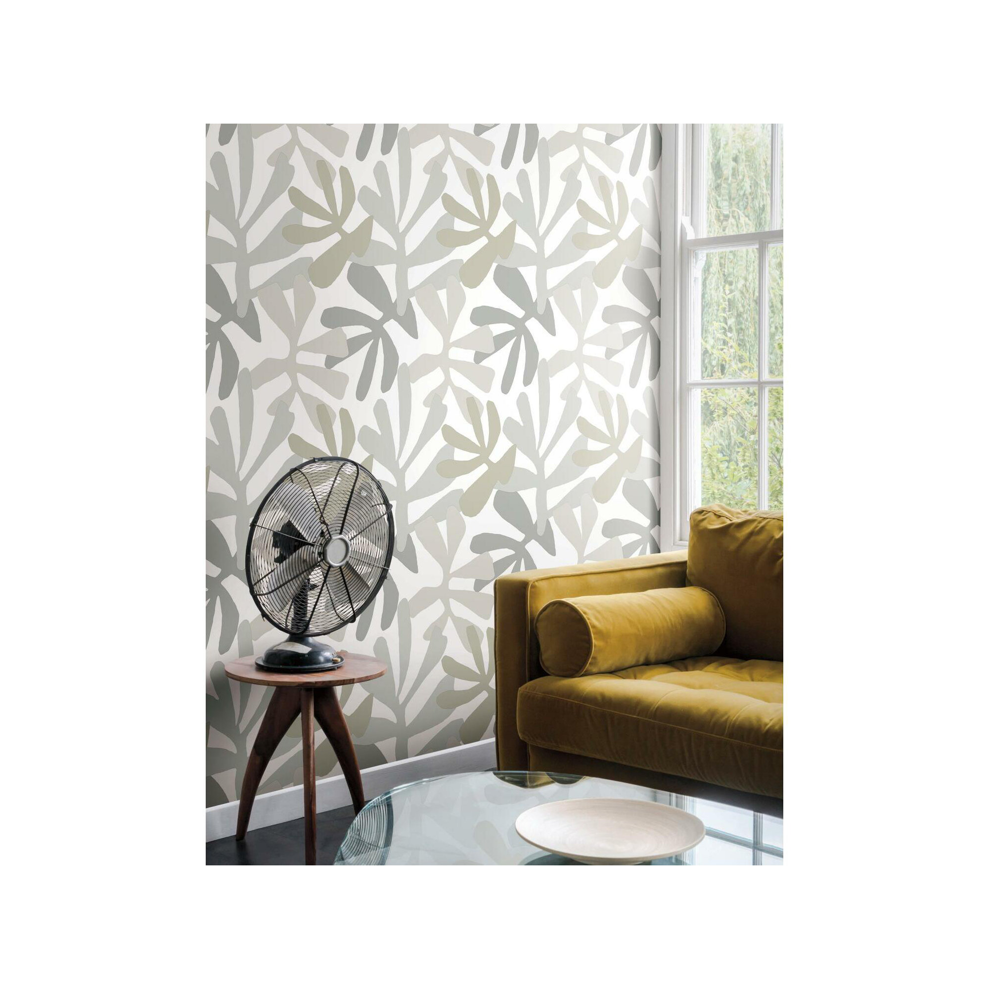 Peel & Stick Floral Wallpaper, Gray/Beige