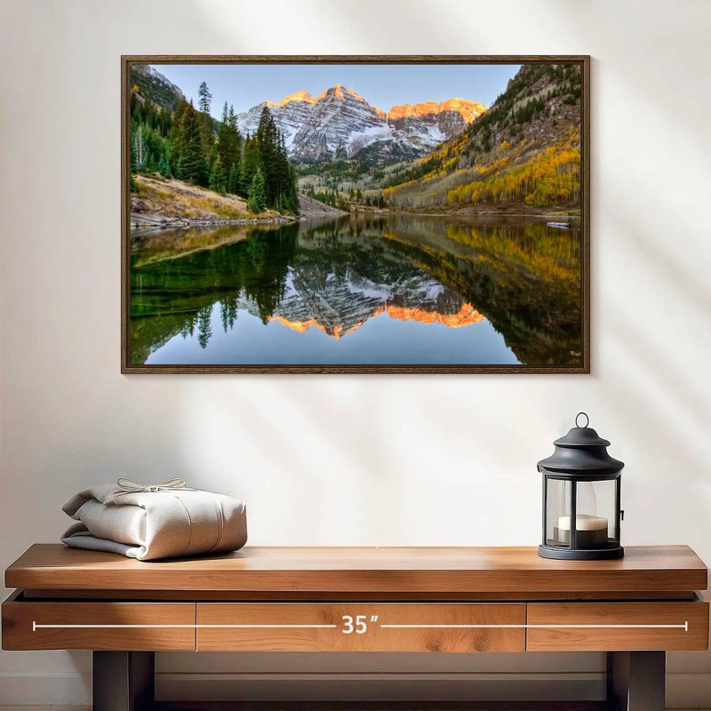 Maroon Bells Autumn Glow, 25 po x 17 po, Cadre flottant en noyer