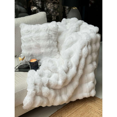 Tipton Luxurious Sofa Shawl, Off White, 78.7 x 59.1 inches | 100% Polyester, Machine Washable at 68°F | Perfect for Cozy Living Rooms & Elegant Decor, Soft Touch & Versatile Design for Any Home