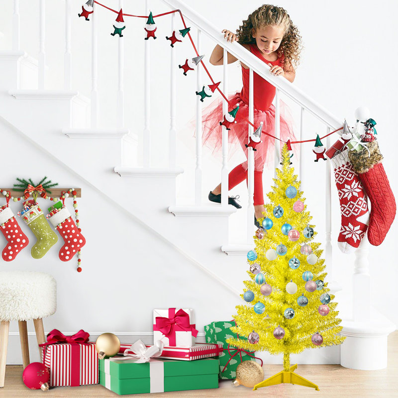 Arbre de Noël doré à centre de table avec des pointes en PVC et des lumières chaudes