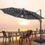 Grand parasol en porte-à-faux illuminé 11 pi avec base-509748621