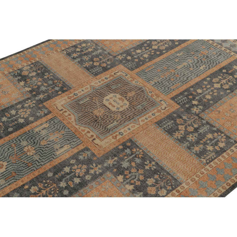 Distressed Homage Hand Knotted Wool Geometric Area Rug, Rectangle 10' x 14'