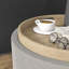 Table basse ronde avec repose-pieds avec plateau rabattable