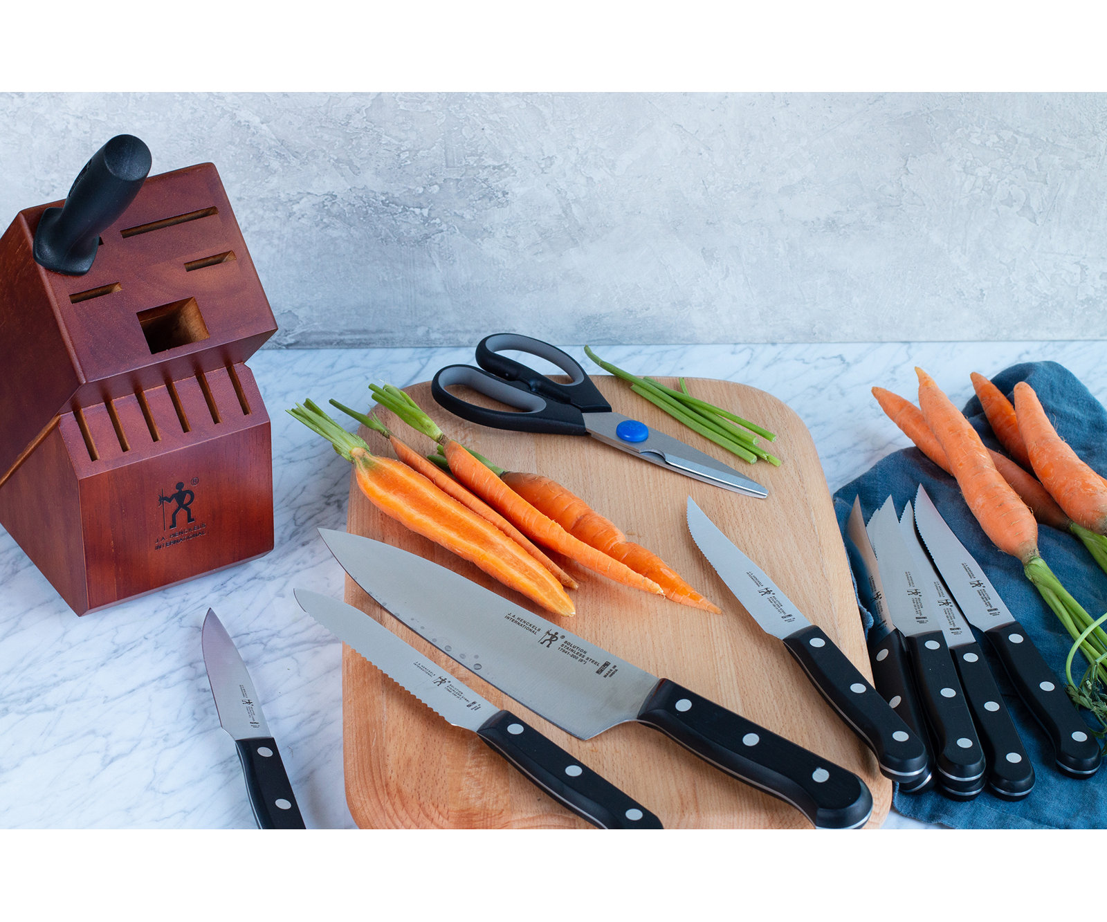 HENCKELS Solution 12-Piece Knife Block Set