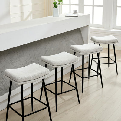 Tabouret de bar 26 po en similicuir rembourré sans dossier avec structure en métal