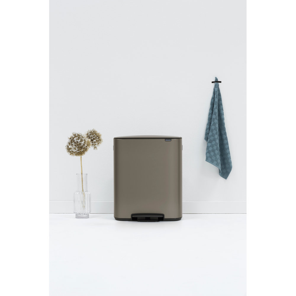 Brabantia Bo 16gal Step-On Trash Can, Platinum