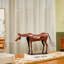 Sculpture de cheval en métal faite à la main-395976608