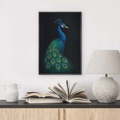 Portrait de paon vibrant sur fond noir - reproduction d'art, art mural sur toile encadré pour le salon ou le bureau, décor naturel élégant dans un style réaliste