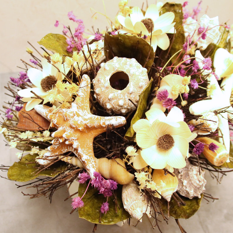 Arrangement floral de coquillage mélangé