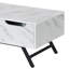Table basse Throm blanche avec faux grain de marbre et plateau relevable
