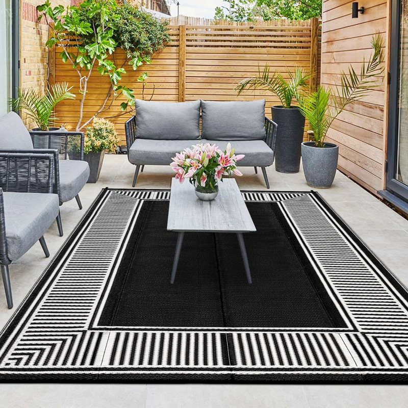 Waterproof Outdoor Area Rug Reversible Plastic Carpet Simple Geometric Design UV & Mark Mark Resistant Easy Clean Ideal for Patio Garden Picnic Deck Balcony