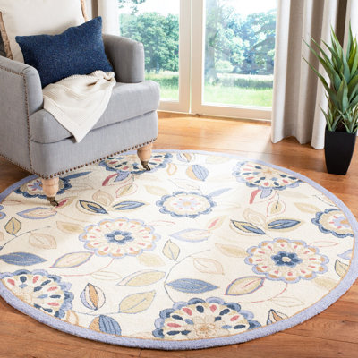 Hollander Hand-Hooked Wool Ivory Area Rug