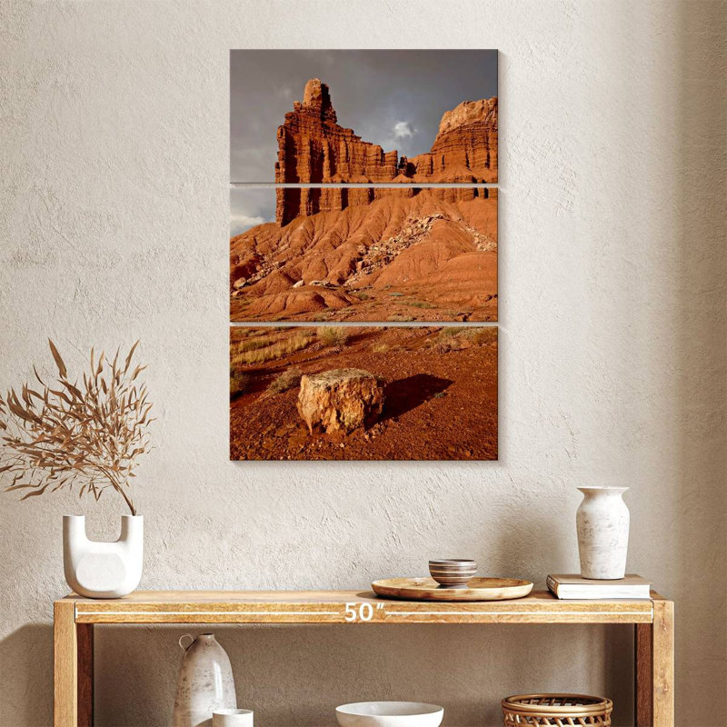 Alvord Chimney Rock dans le récif du Capitole, H 38 po x l 24 po