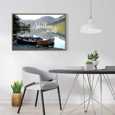 «Adventure Awaits», toile encadrée décorative