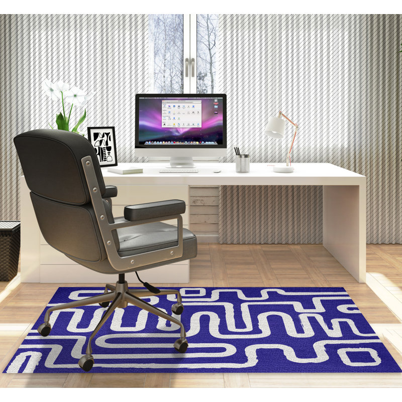 Tapis de chaise rectangulaire à poils courts Chikka, H 36 po x l 60 po, Bleu marine / beige