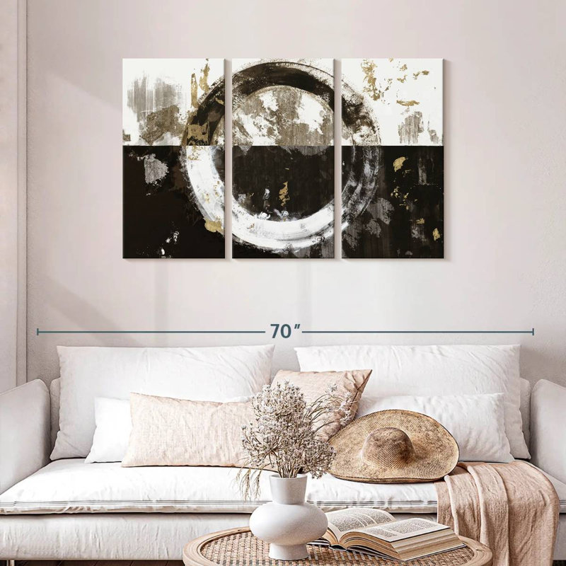 Avery Evoke I, 28" H x 45" W