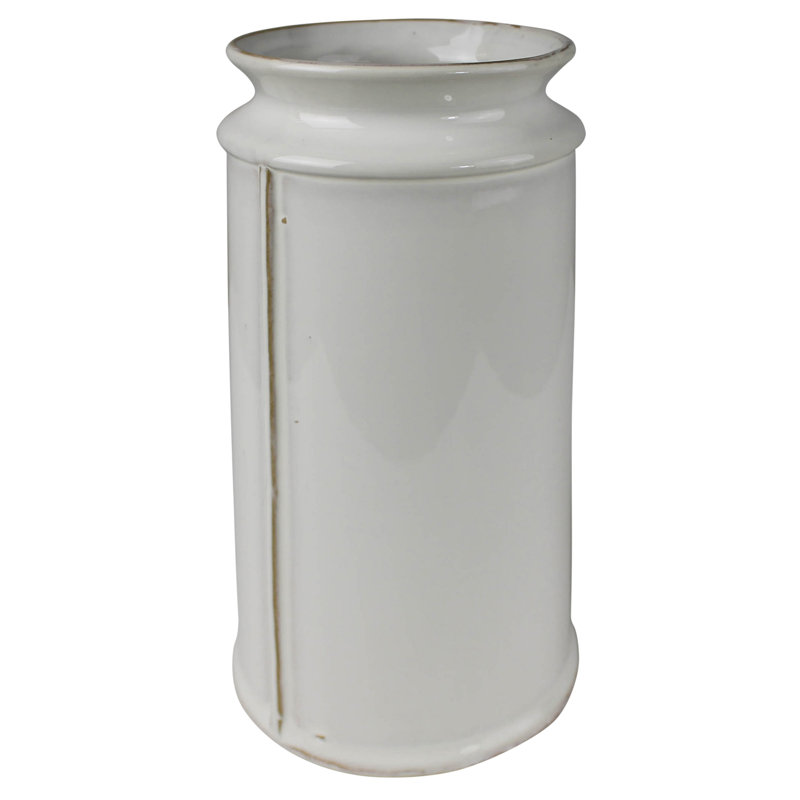 Vase en céramique d'Yvette, H 8,75 po x l 4,5 po x P 4,5 po