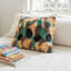 Coussin décoratif à imprimé animalier en fausse fourrure Fancy Feather-1213528065