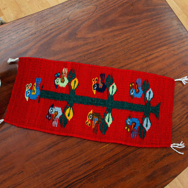 Chemin de table Red Barrel Studio® Birds Of Teotitlan