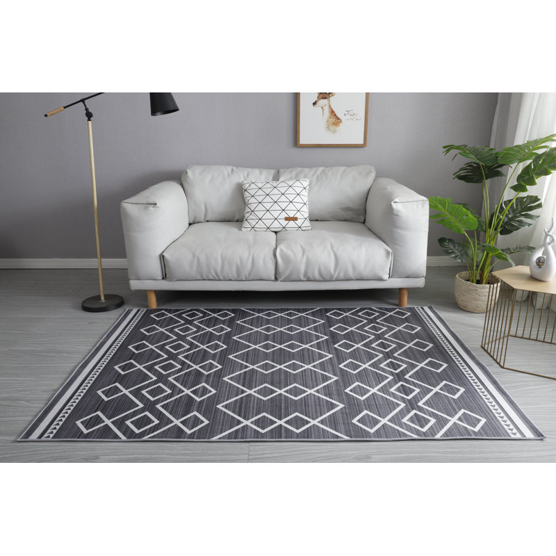 Jeudy Geometric Indoor Rug, Rectangle 4' x 6'