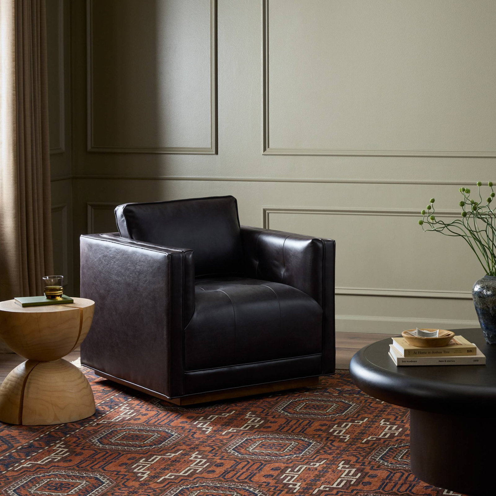 Calabrese Genuine Leather Swivel Armchair, Sonoma Black Genuine Leather