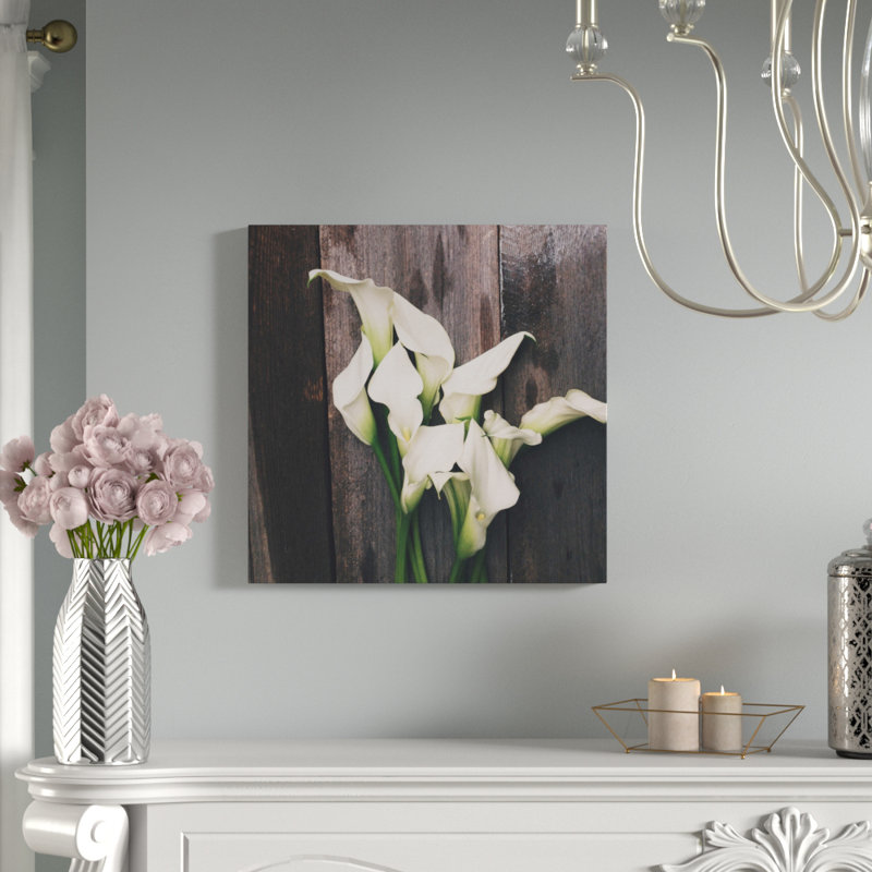 « calla lilies » par reproduction de photo sur toile tendue Olivia Joy, H 18 po x l 18 po x P 1,5 po, Pas de tapis