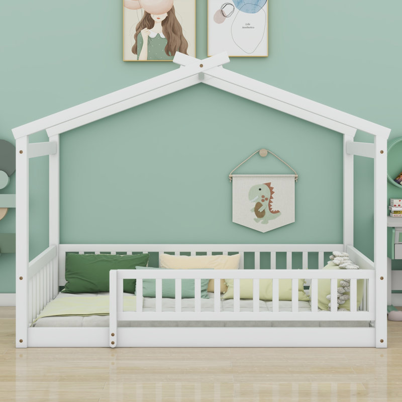 Structure de lit en bois en forme de maison avec clôture, White
